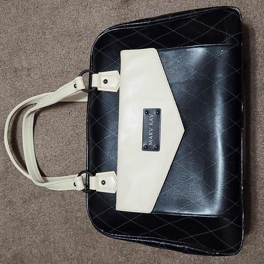Mary Kay makeup consultant bag